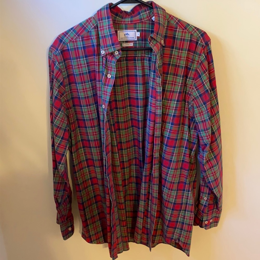 Men’s Southern Tide button down